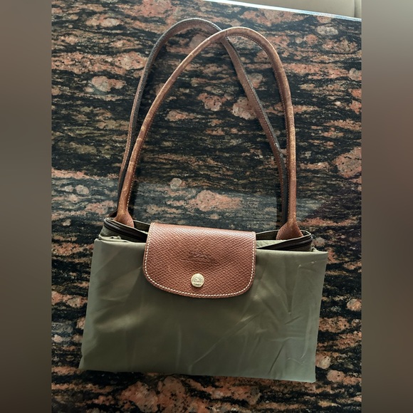 Longchamp le philage foldable tote bag. Used. Size large - Picture 2 of 10